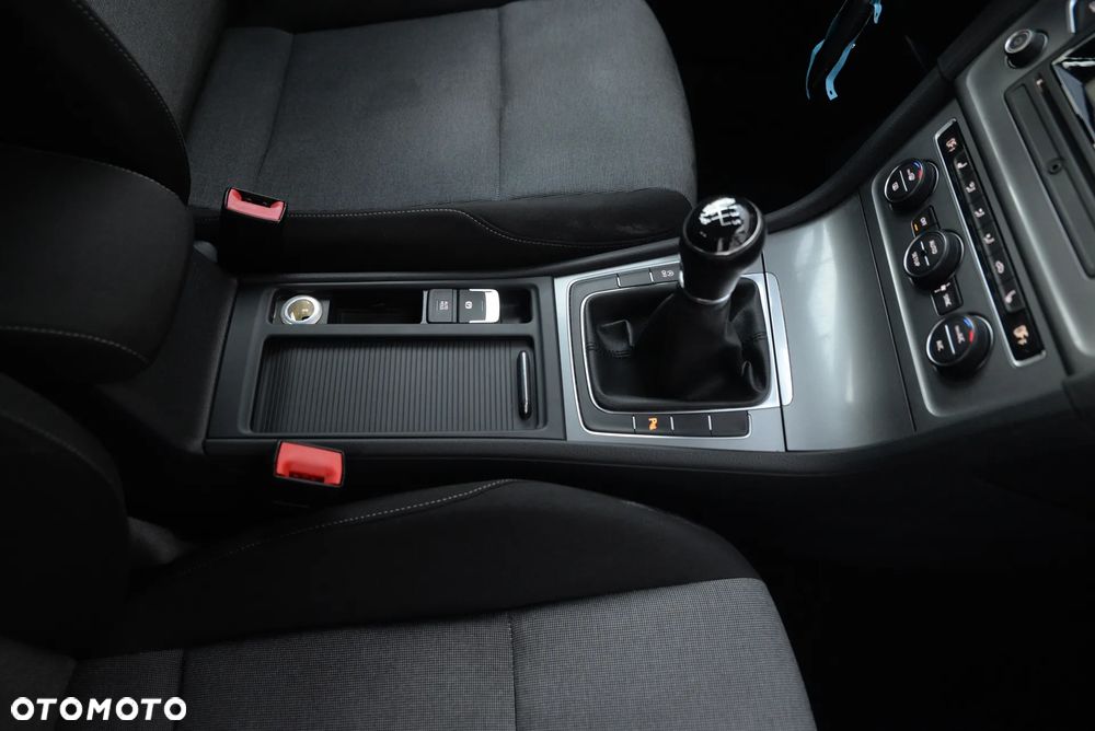 Volkswagen Golf 1.2 TSI BMT Trendline - 9