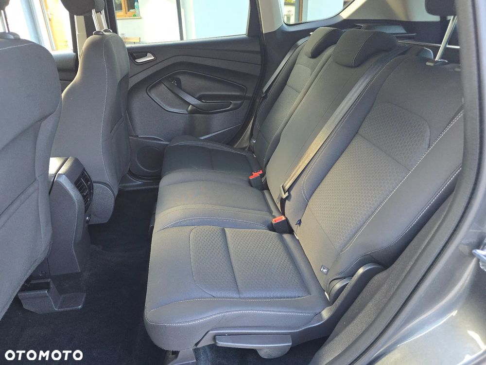 Ford Kuga 2.0 TDCi 4x4 Titanium - 24