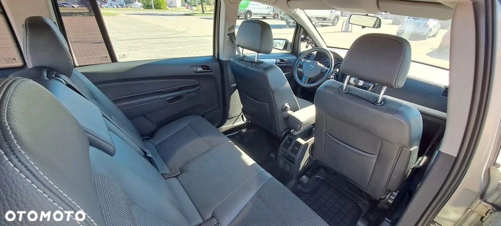Opel Zafira 1.8 Cosmo - 6