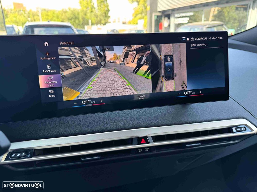 BMW iX xDrive 40 - 14