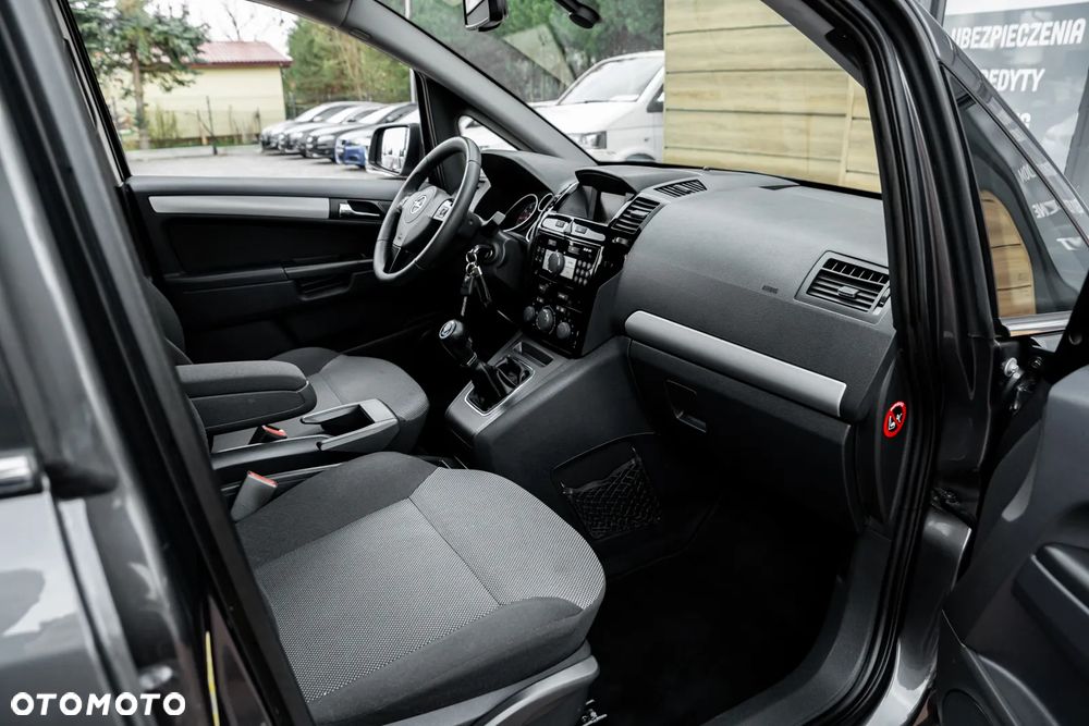 Opel Zafira 1.8 Family Plus - 24