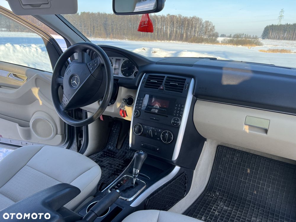 Mercedes-Benz Klasa B 200 Autotronic - 19