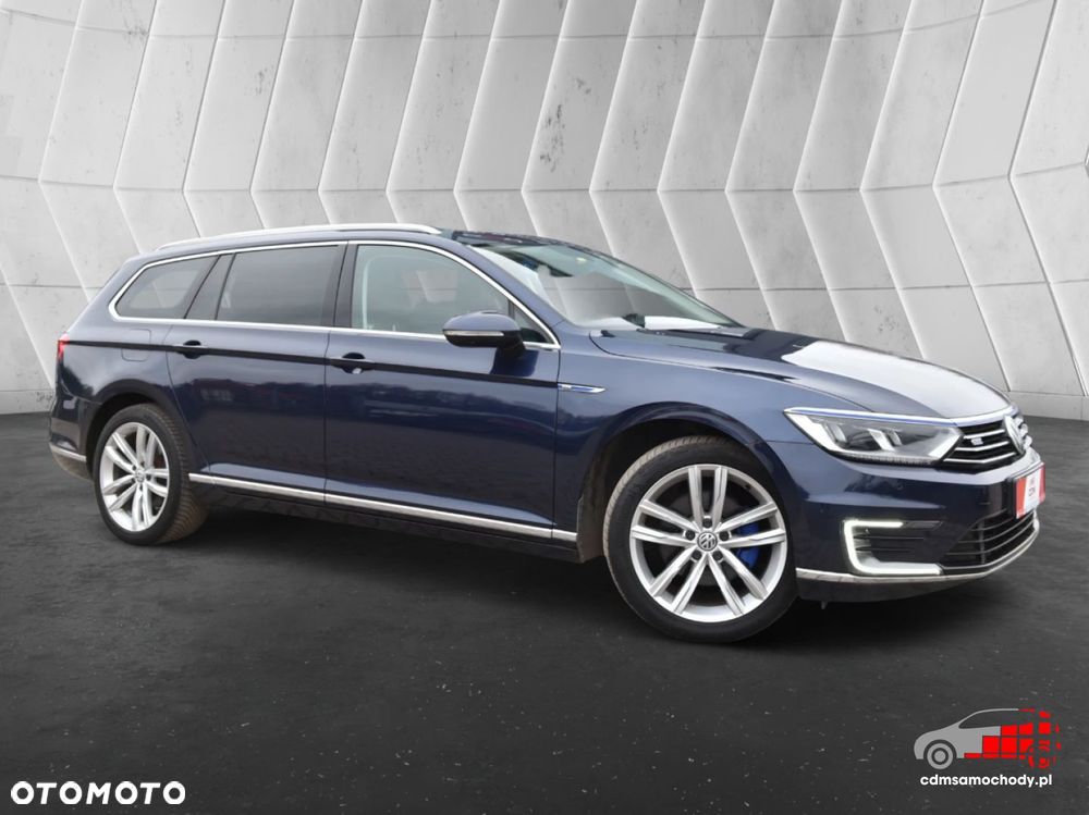 Volkswagen Passat - 2
