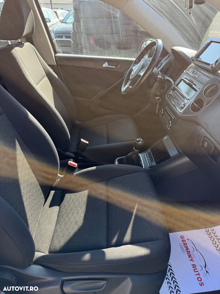 Volkswagen Tiguan - 8