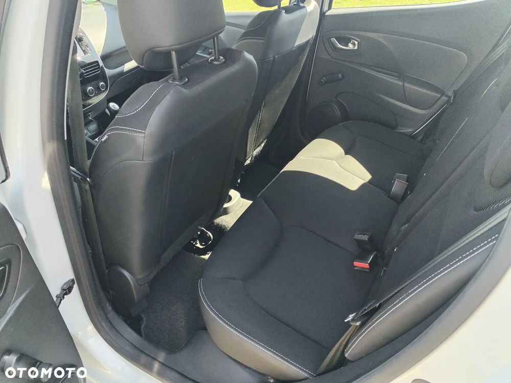 Renault Clio - 21