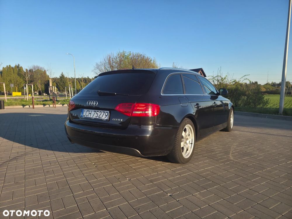Audi A4 Avant 2.0 TDI DPF S line Sportpaket - 4