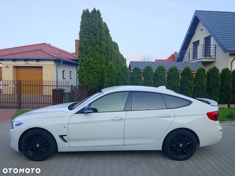 BMW 3GT 320d Sport-Aut Luxury Line - 2