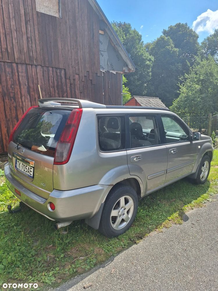 Nissan X-Trail 2.2 dCi 4x2 Comfort - 2