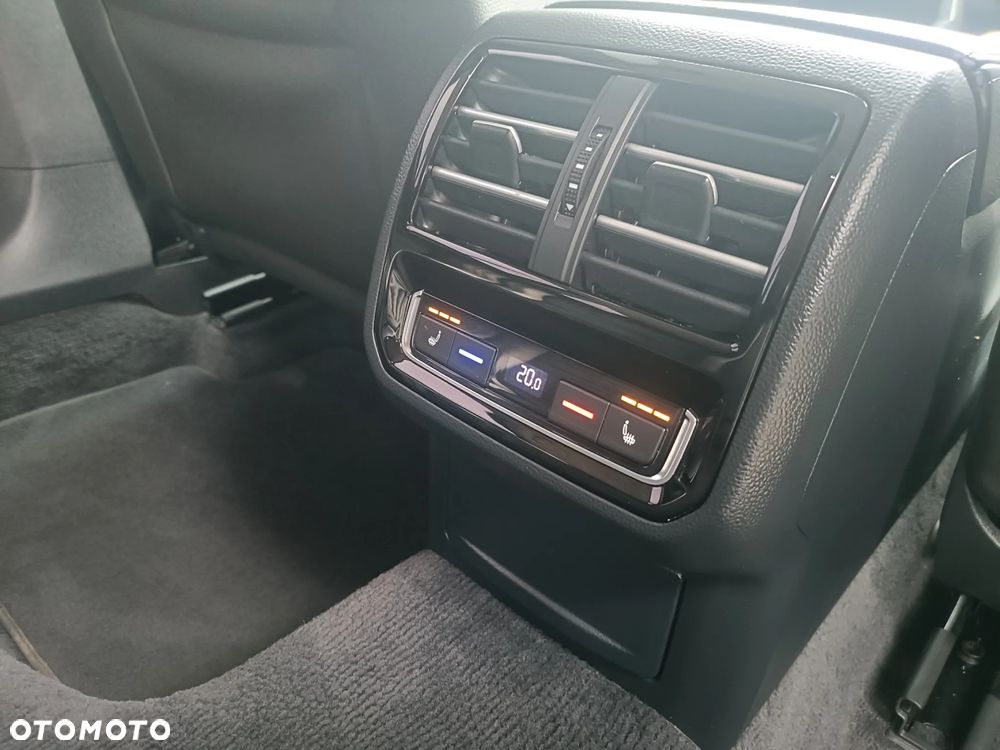 Volkswagen Passat 2.0 TDI (BlueMotion Technology) DSG Highline - 13