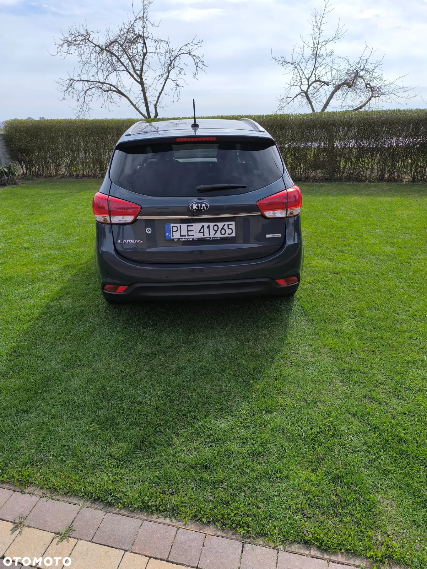 Kia Carens 1.7 CRDi L 7os - 5