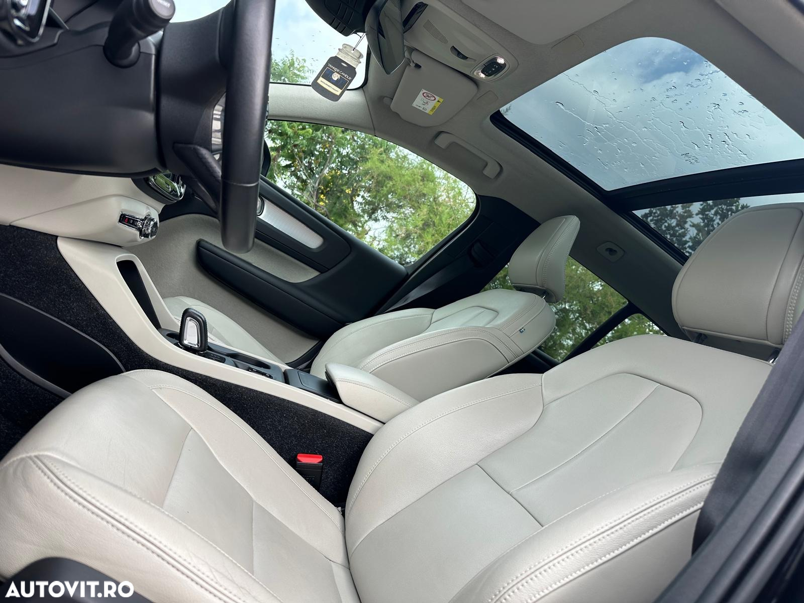 Volvo XC 40 D4 AWD Momentum Pro - 14