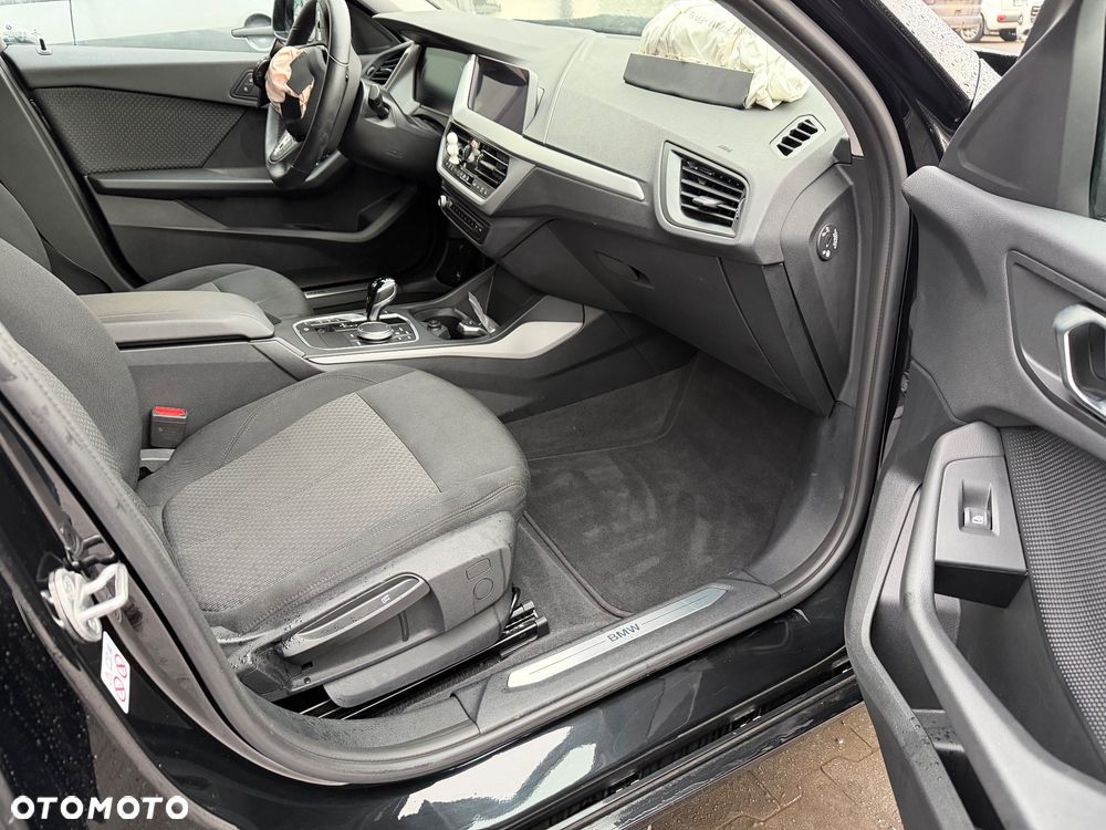 BMW Seria 1 116d Edition Metropolitan - 7