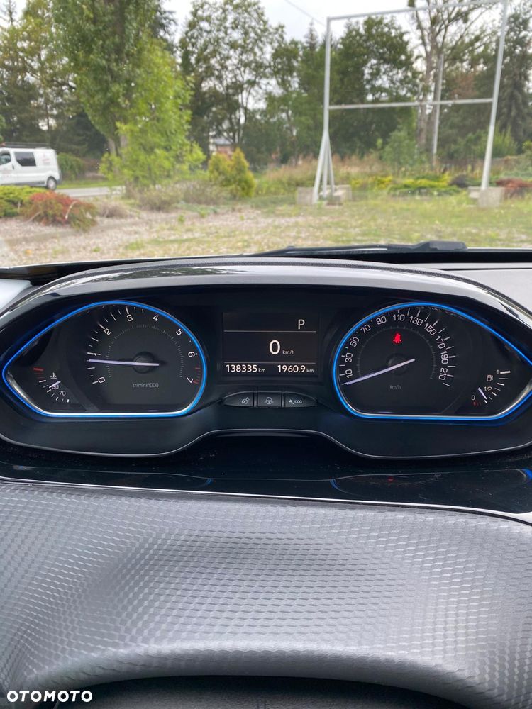 Peugeot 2008 PureTech 110 GPF Stop&Start EAT6 Crossway - 12