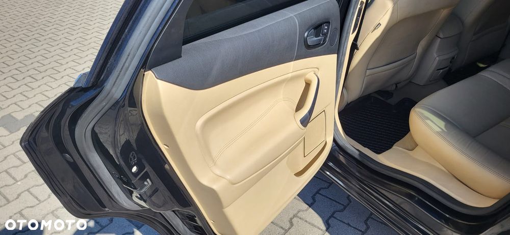 Ford Mondeo 2.0 Ghia Executive - 10