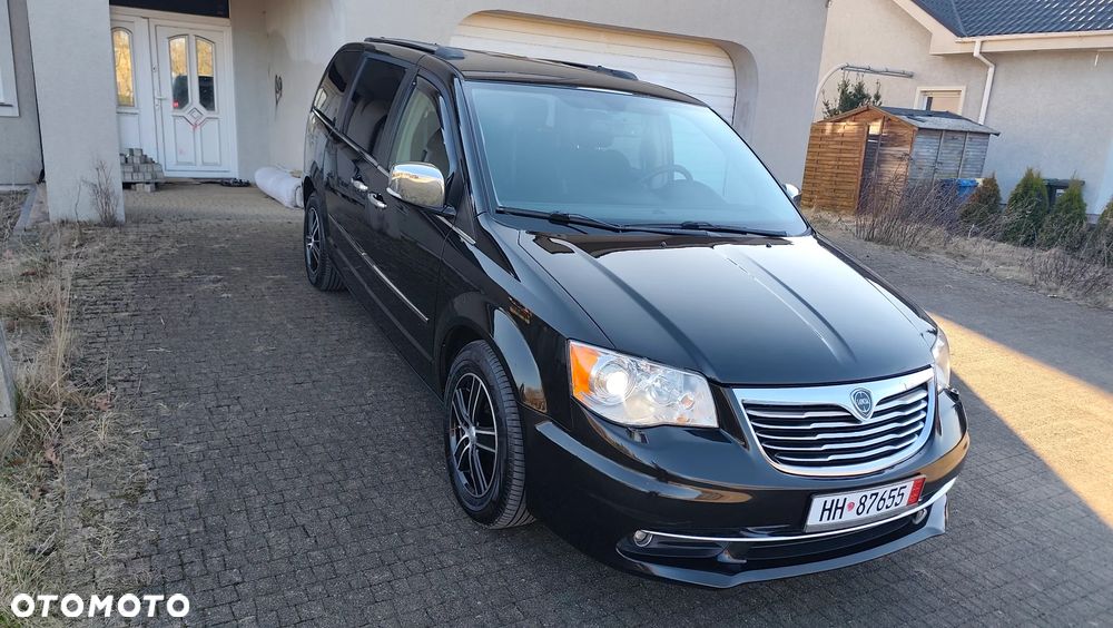 Lancia Voyager 2.8 Multijet 16v Platinum - 30