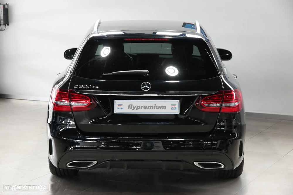 Mercedes-Benz C 300 de AMG Line - 3