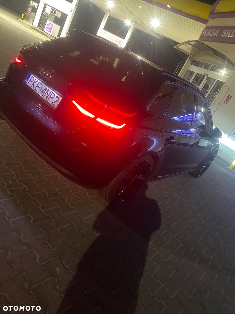 Audi A3 Sportback 2.0 TDI Ambition - 11