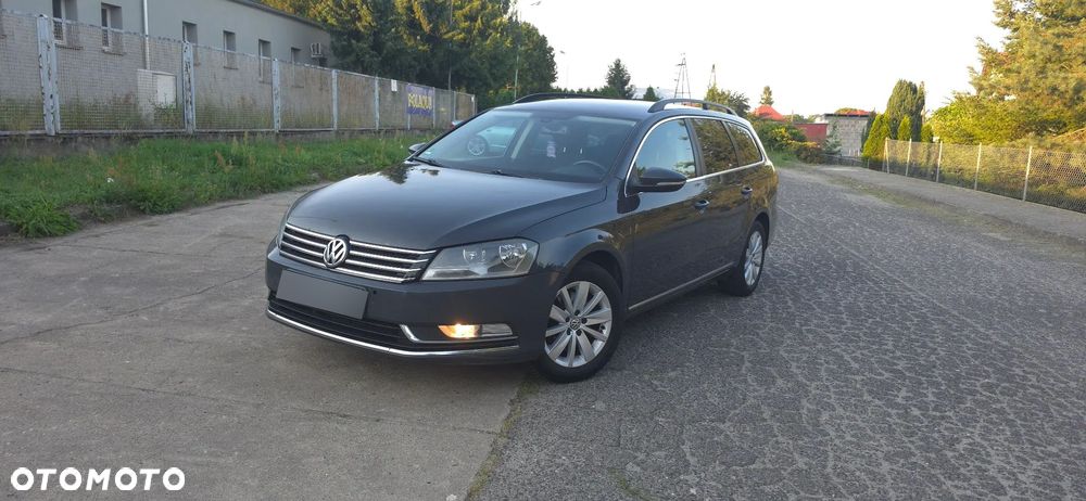 Volkswagen Passat 2.0 TDI Comfortline DSG - 5