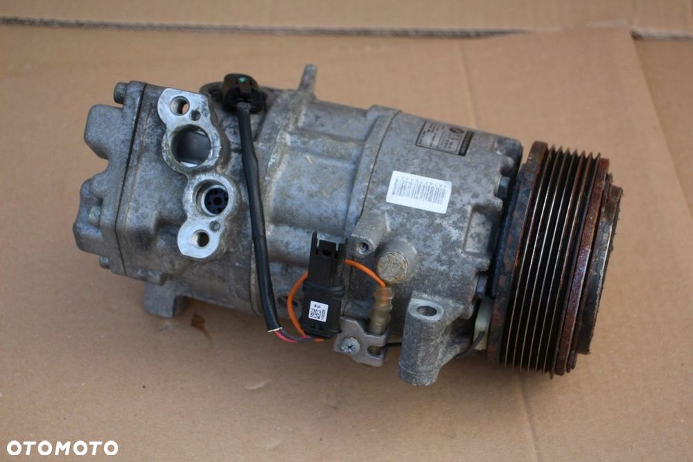 Kompresor sprężarka klimatyzacji BMW e82 e88 e92 e93 N43 2.0i 9182794 - 4