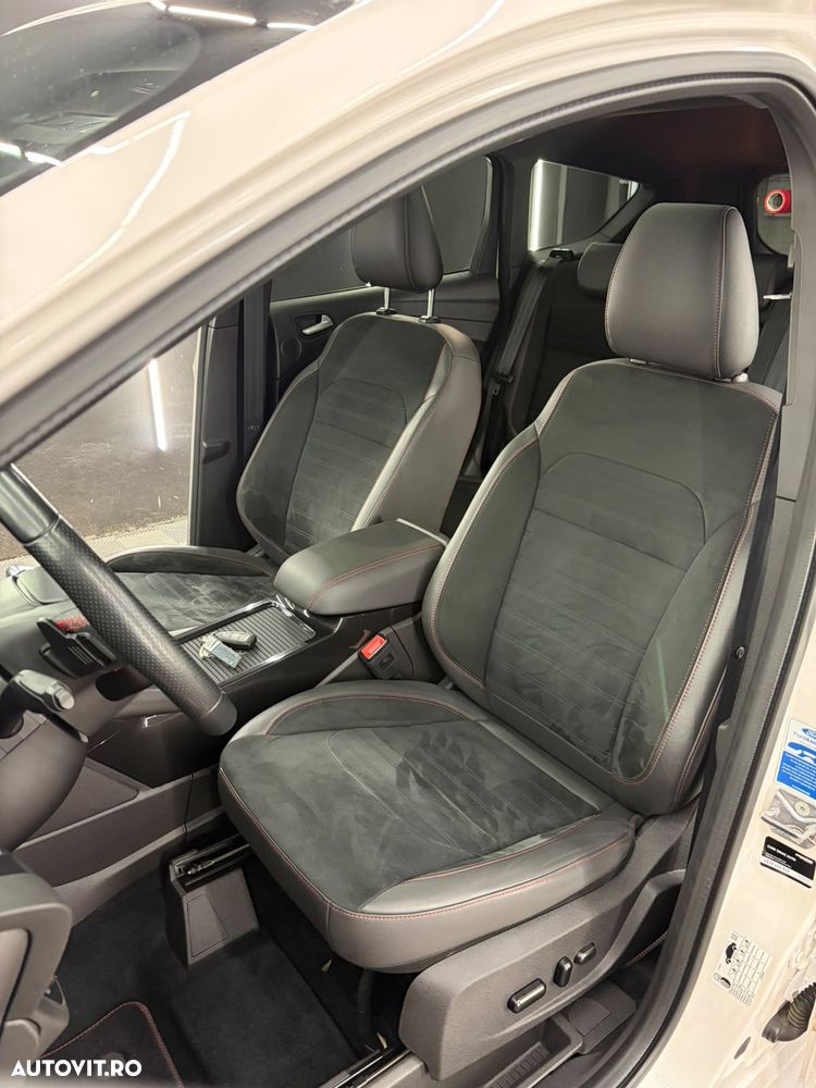 Ford Kuga - 10