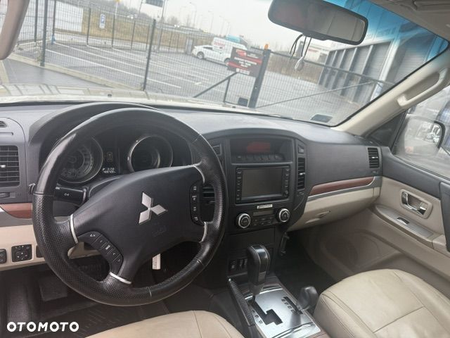 Mitsubishi Pajero 3.2 DID Intense - 8