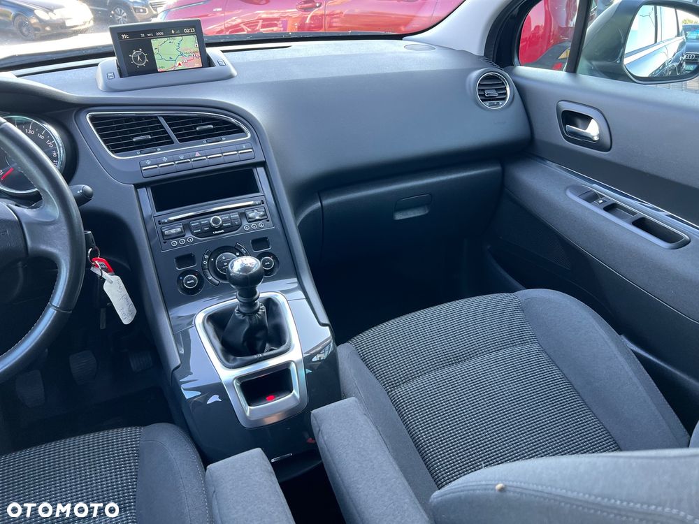 Peugeot 5008 1.2 PureTech Allure S&S - 20