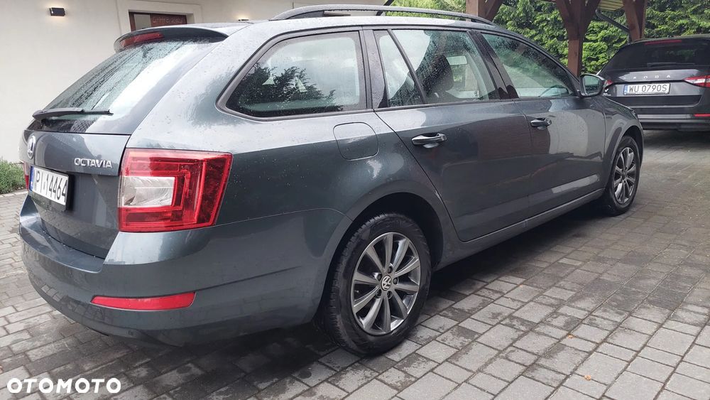 Skoda Octavia 2.0 TDI Ambition DSG - 5