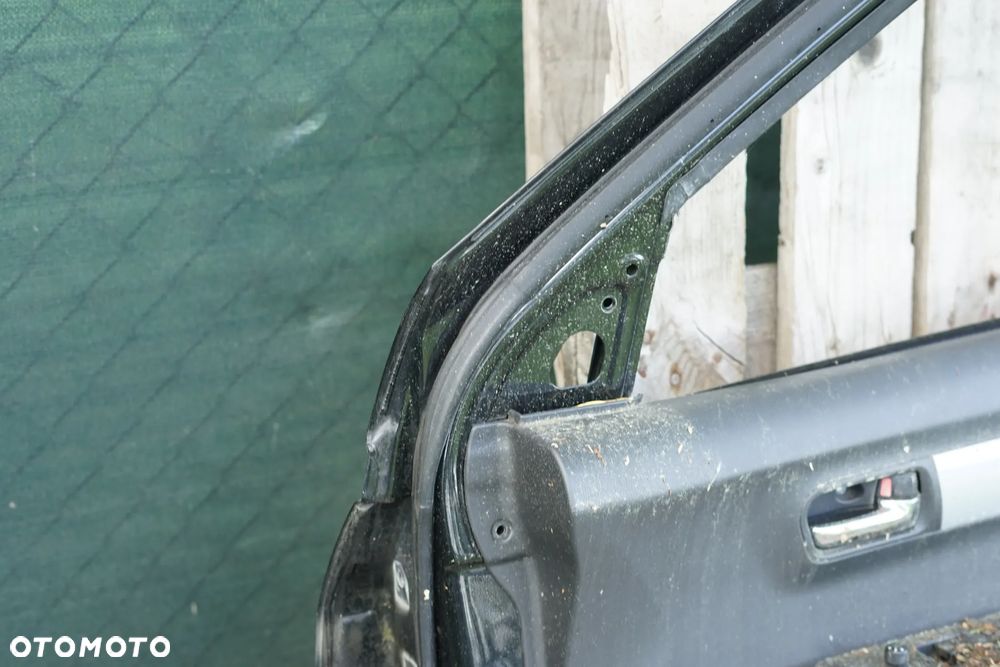 Drzwi przód przednie prawe Suzuki Swift IV Mk.6 3d ZCE - 9