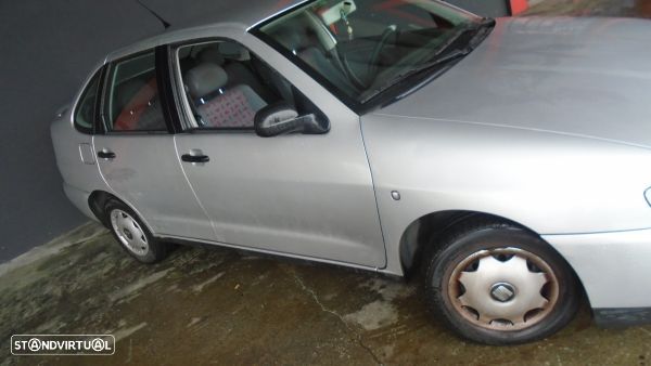 Para Peças Seat Cordoba (6K1, 6K2) - 2