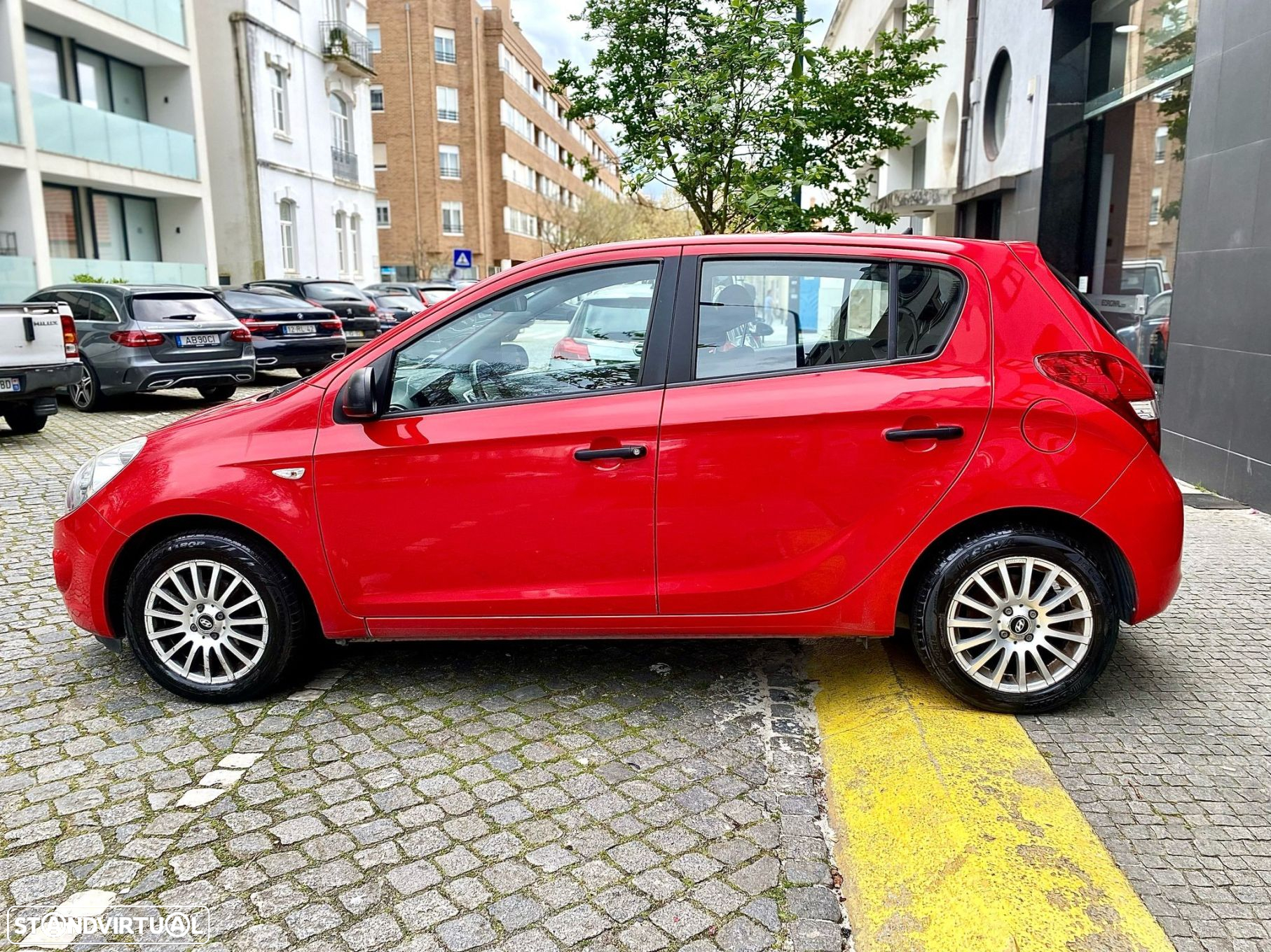 Hyundai i20 blue 1.4 CRDi Classic - 12