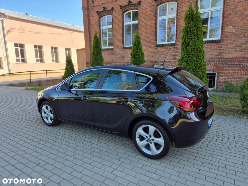 Opel Astra 1.4 ecoFLEX - 15