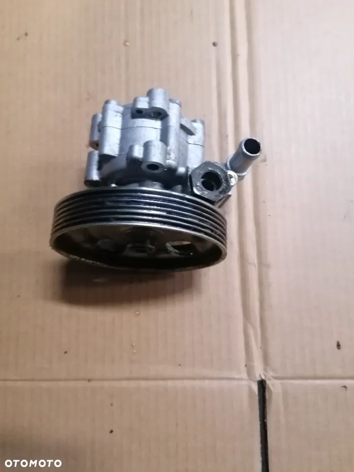 POMPA WSPOMAGANIA CITROEN C5 2.0 16V 9636086580 - 2