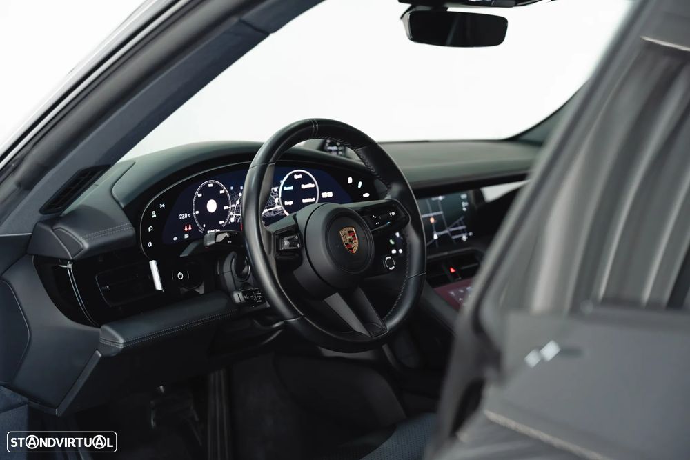 Porsche Taycan Sport Turismo 4S Black Edition - 26