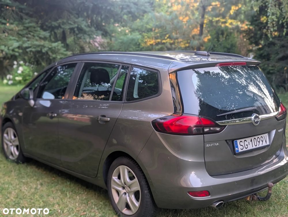 Opel Zafira 2.0 D (CDTI ecoFLEX) Start/Stop Active - 1