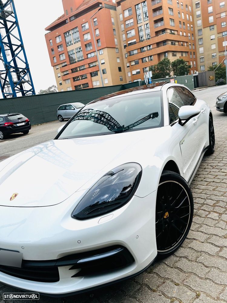Porsche Panamera 4 E-Hybrid - 9