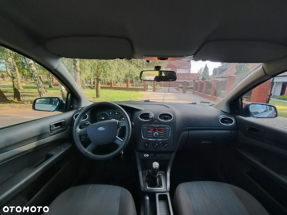 Ford Focus 1.6 TDCi Ambiente - 11