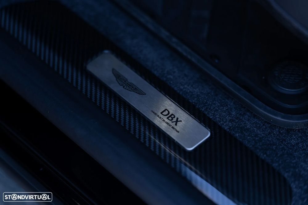 Aston Martin Dbx 2025 photo 4