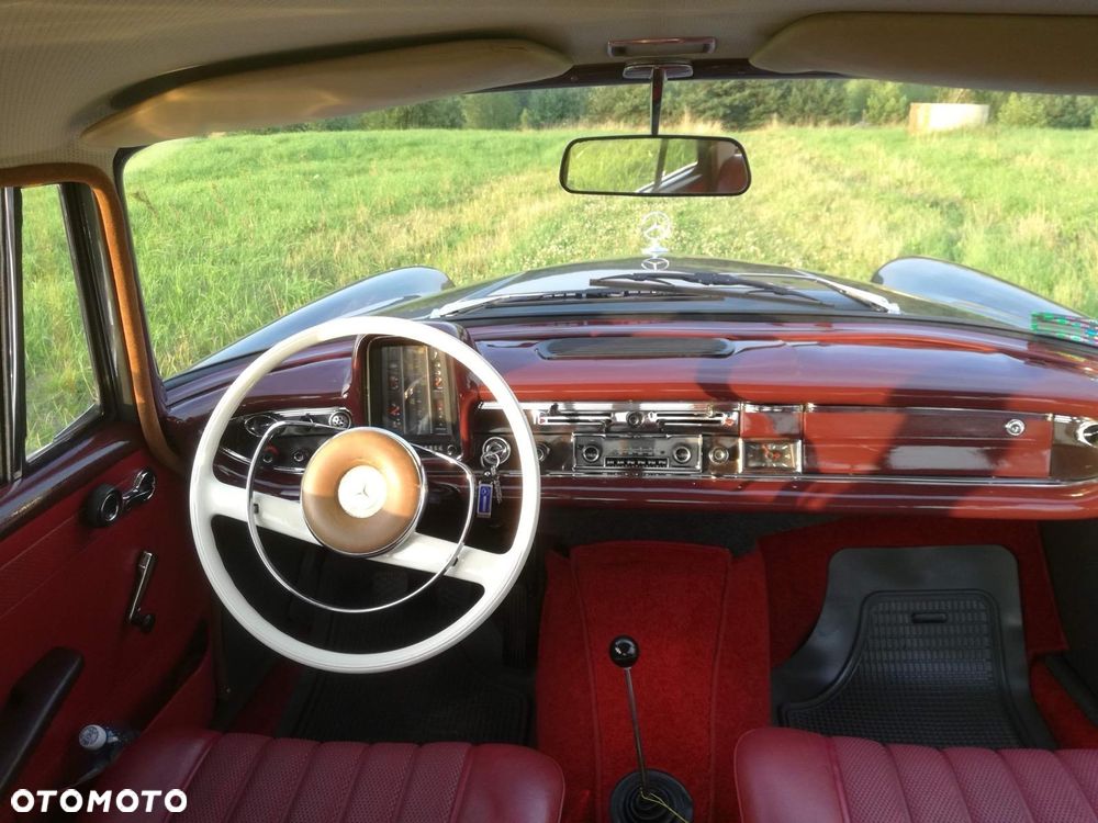 Mercedes-Benz Klasa E - 8