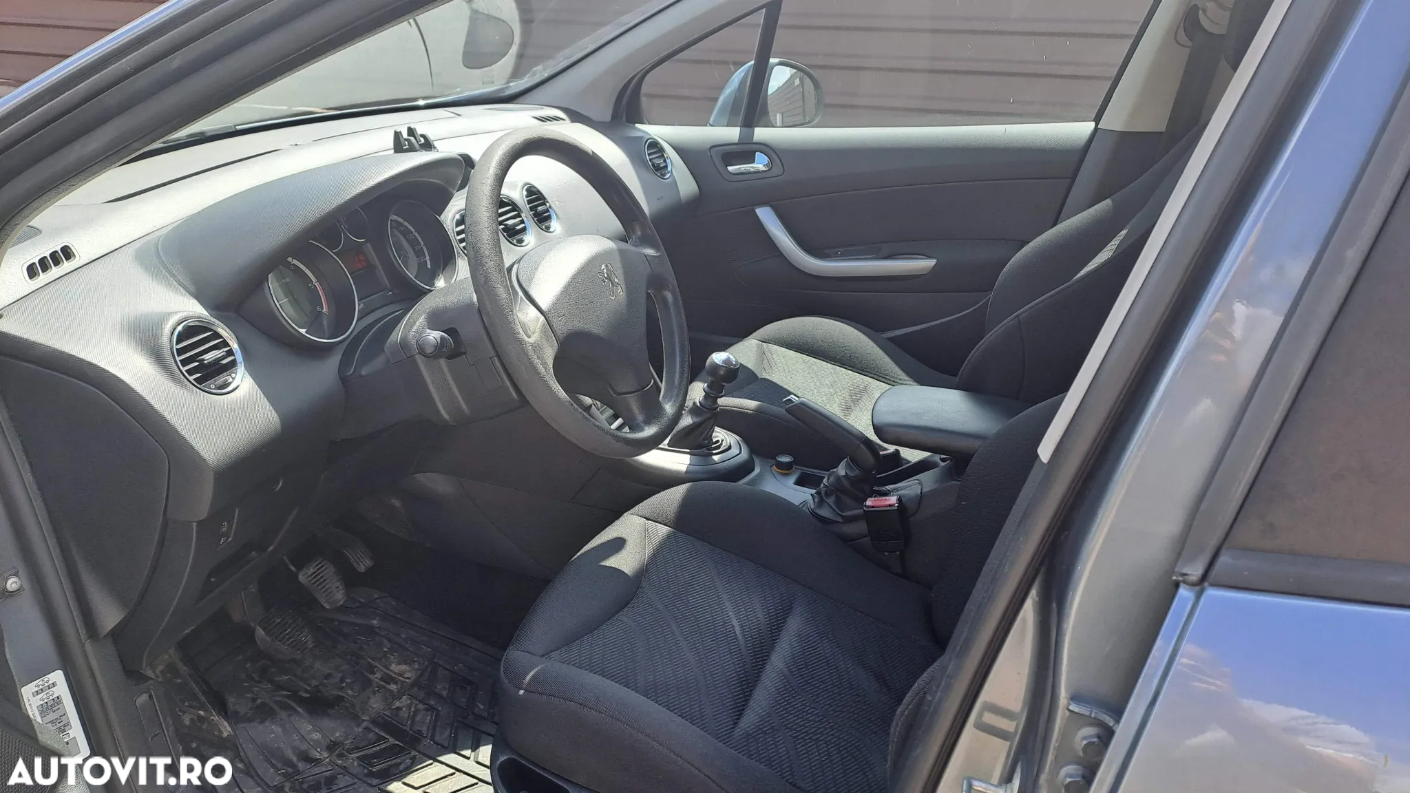 Peugeot 308 1.6HDi Confort Pack - 11
