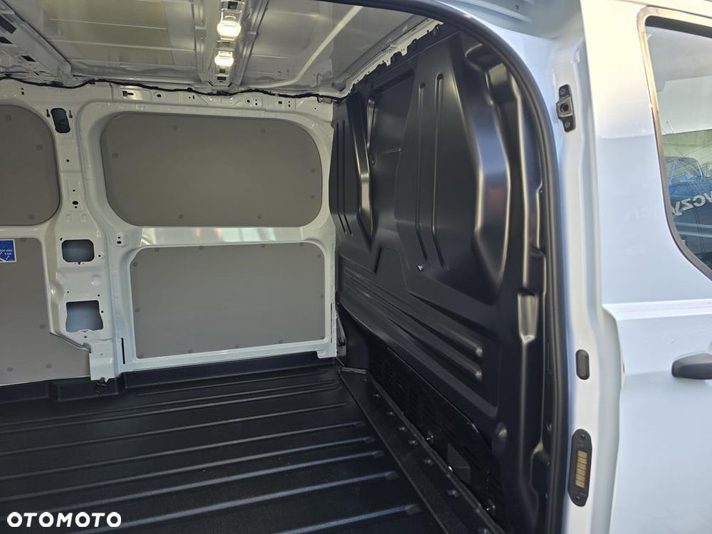 Ford Transit Custom - 19
