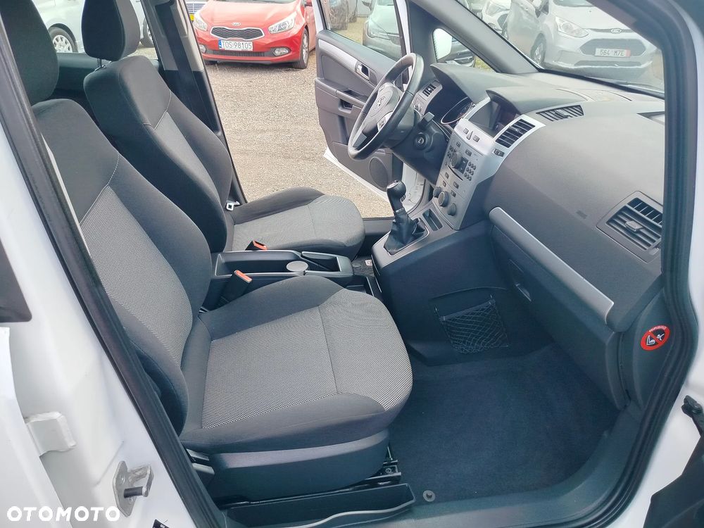 Opel Zafira Tourer 1.6 CNG Turbo ecoFLEX Active - 25