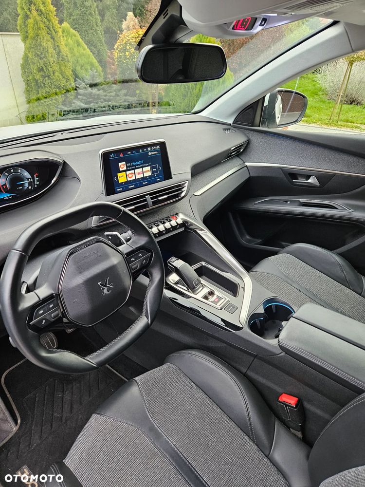 Peugeot 3008 1.2 PureTech Allure S&S EAT8 - 5