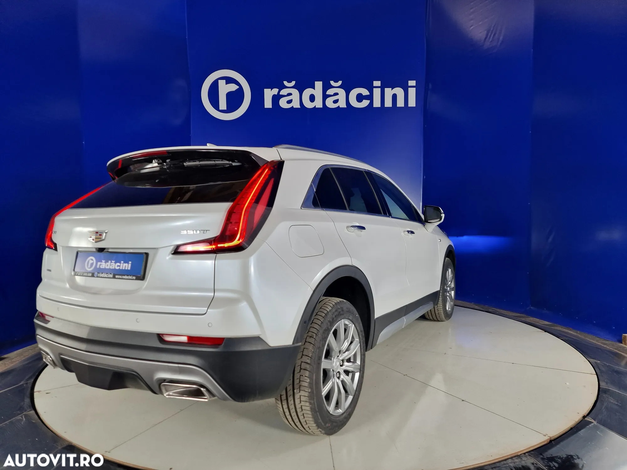 Cadillac XT4 350T AWD Premium Luxury - 5