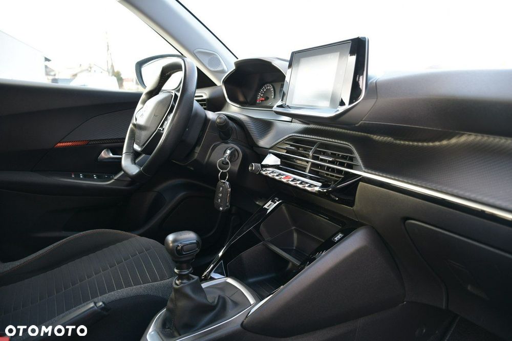 Peugeot 2008 1.5 BlueHDi Active S&S - 23