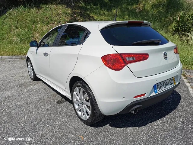 Alfa Romeo Giulietta - 7