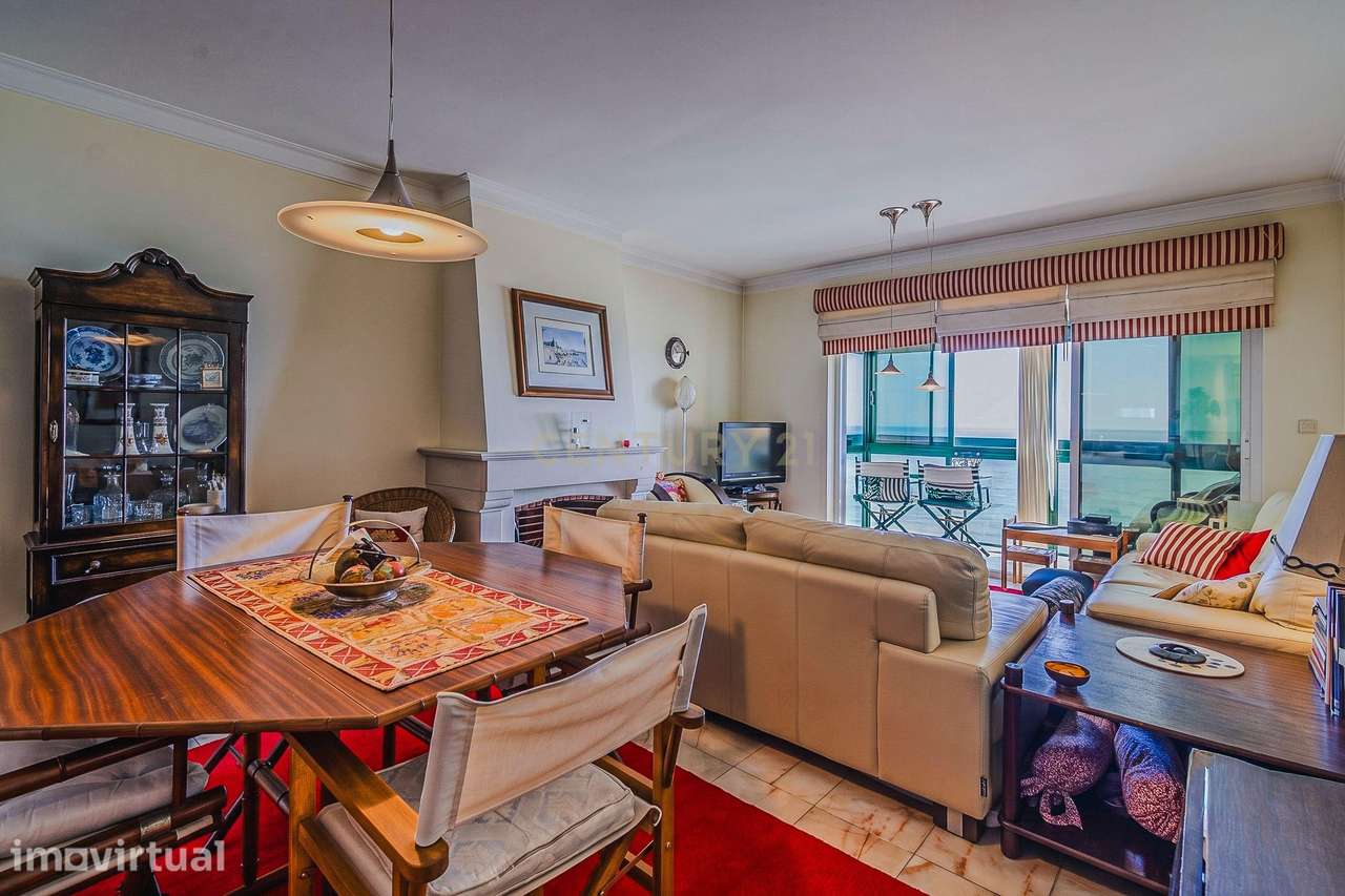 Apartamento T2 em São Pedro do Estoril | Primeira Linha de Mar | Vista - Grande imagem: 4/20