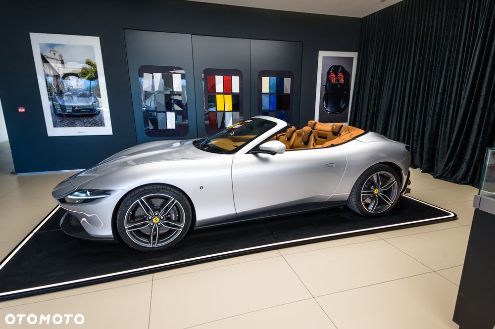 Ferrari Roma Spider - 10