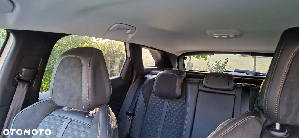 Peugeot 3008 PureTech 130 Stop & Start GPF EAT8 Allure - 11