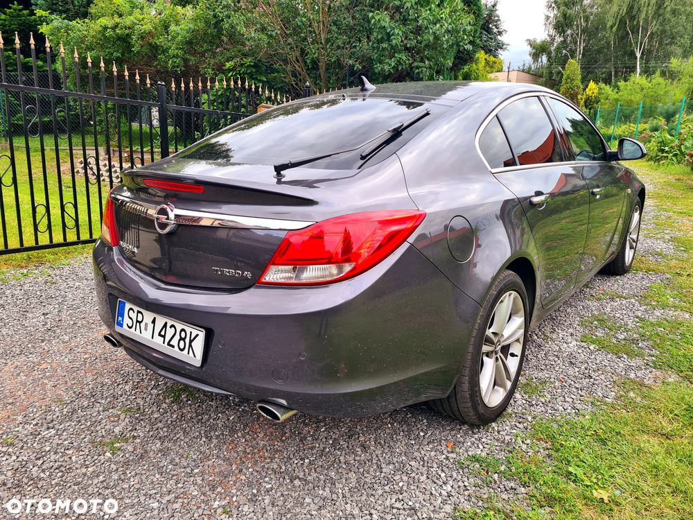 Opel Insignia 2.0 Turbo 4x4 Cosmo - 6