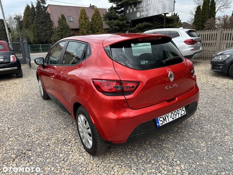 Renault Clio 1.2 16V 75 Life - 4